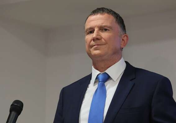 השר אדלשטיין במסיבת העיתונאים, הערב // צילום: אורן בן חקון